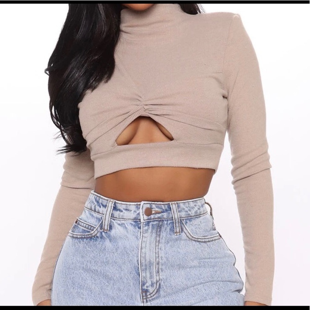 Twist The Story Crop Top - Mocha